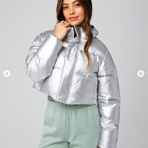 Fabletics Essential Cropped Hooded Puffer in Silver Shine